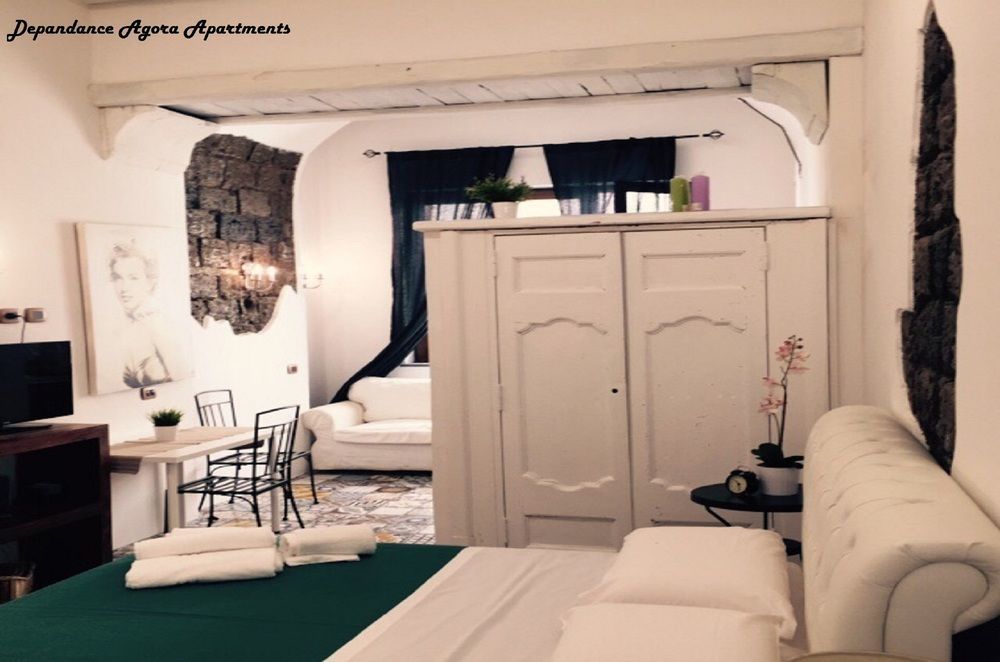 Agora Apartments Sorrente Extérieur photo