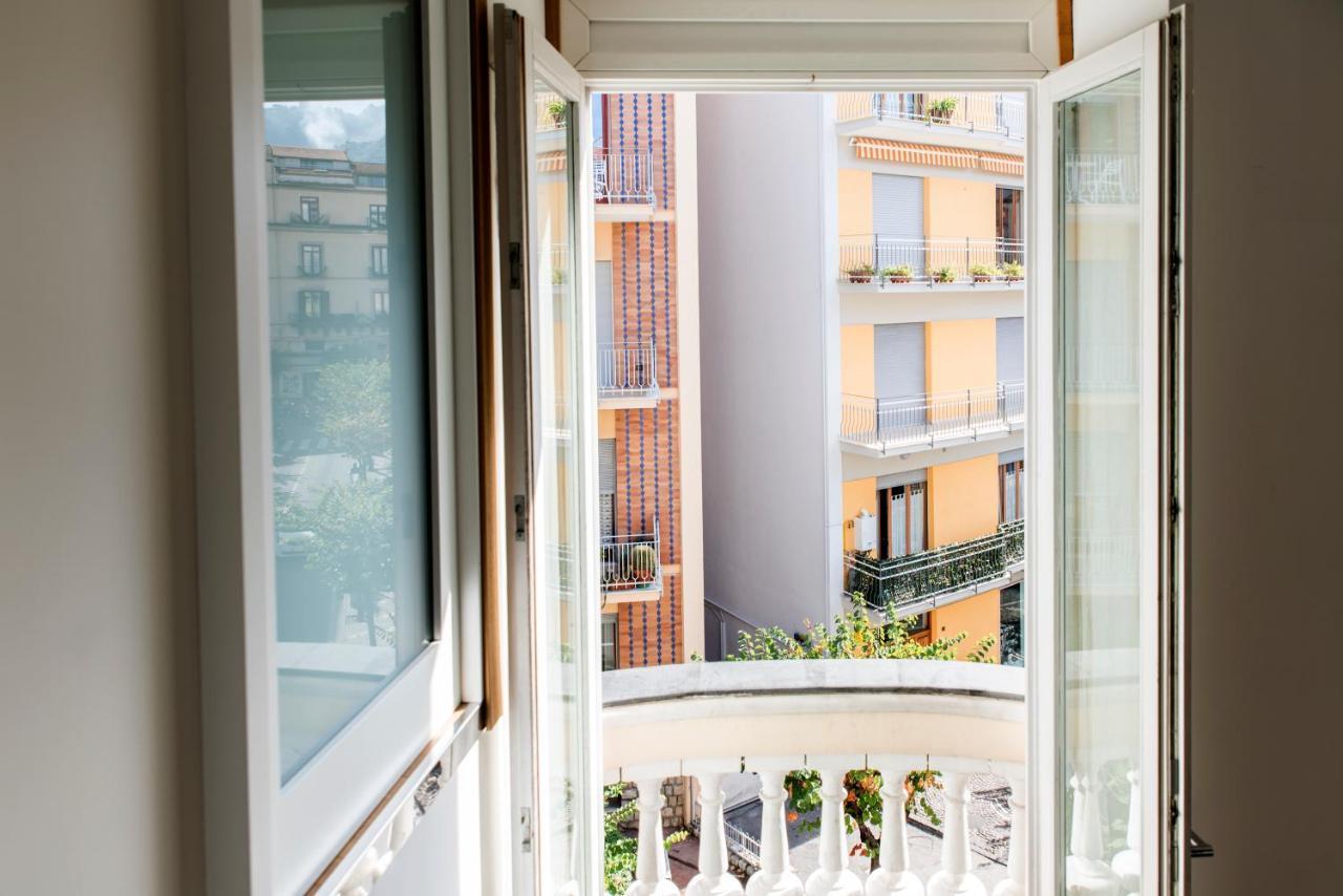 Agora Apartments Sorrente Extérieur photo