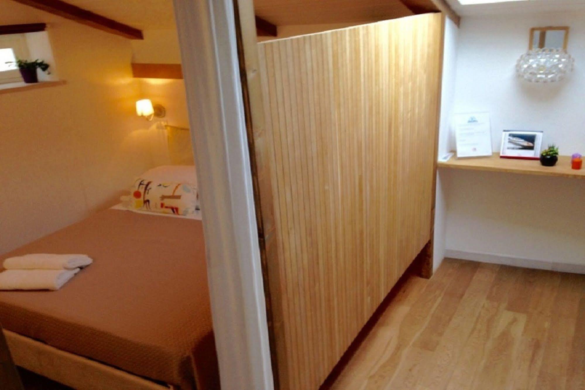 Agora Apartments Sorrente Extérieur photo